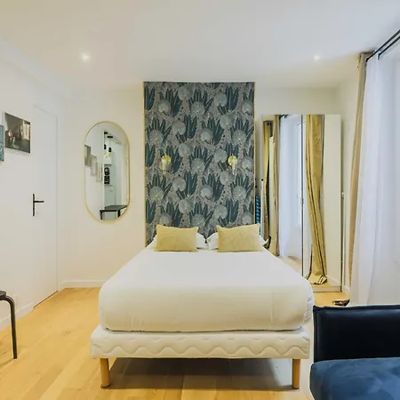 Modern - 4p- Sacre-c Ur , Cleaning Included Appartamento